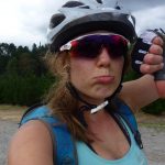 Margit falt på Mountain Biking