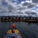 Elevene på Fjellsport og Kajakk padler fra Dønna til Mosjøen